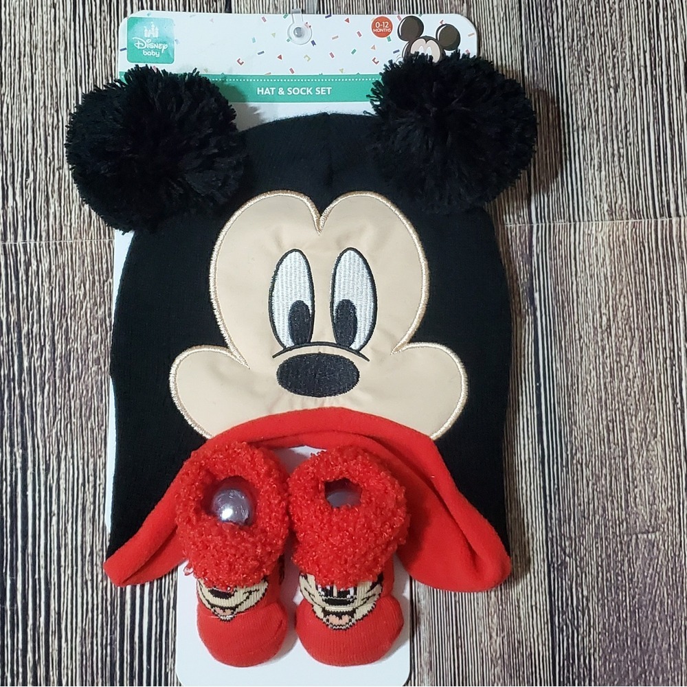 Mickey Mouse Disney Baby Hat & Bootie Sock 2 Pc Set Size 0 -‎ 12 Months NEW